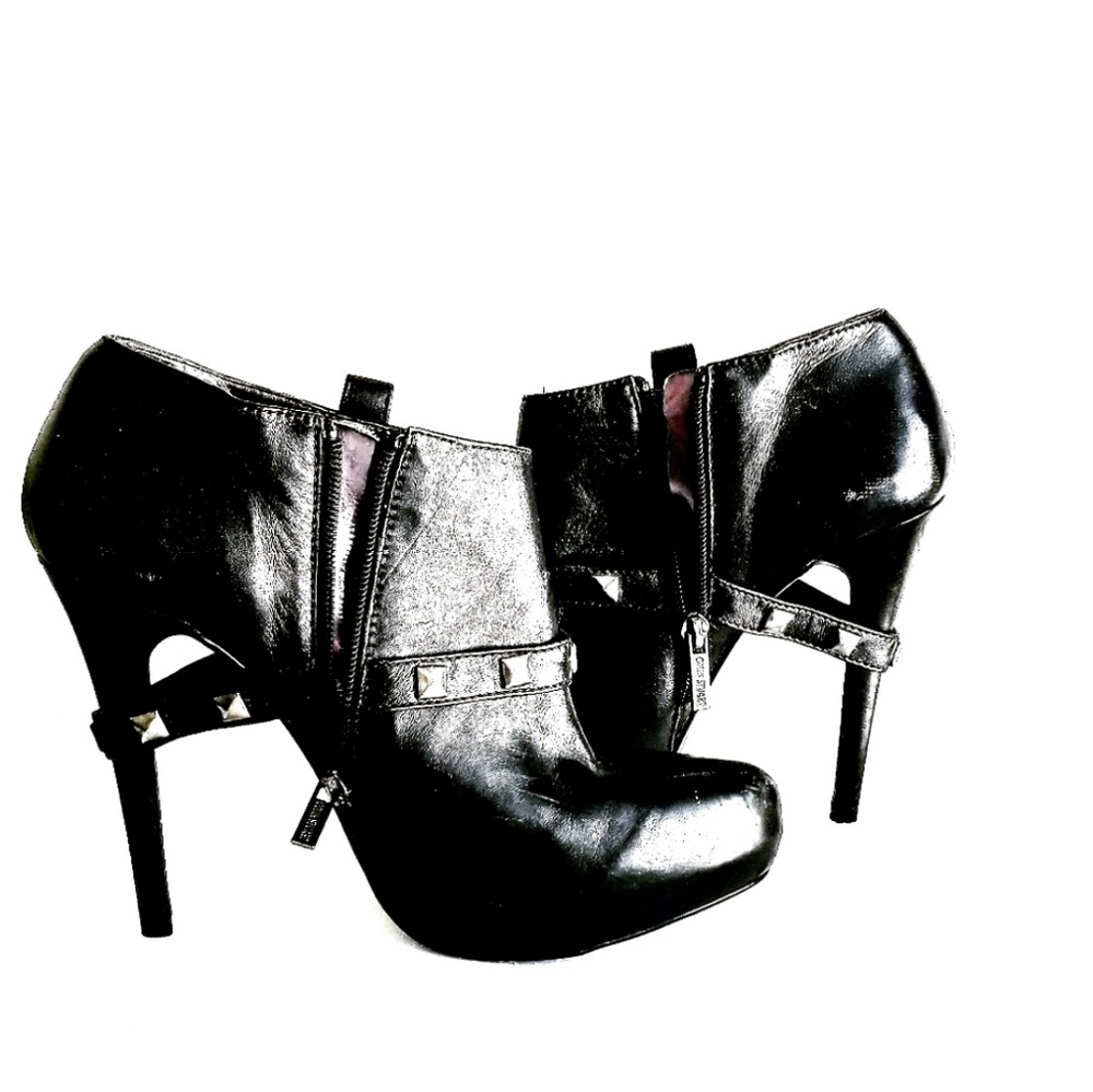 Colin Stuart Leather Studded Ankle Boots (Black)